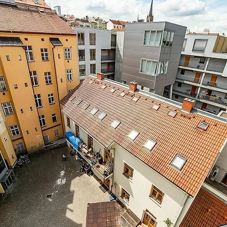 Апартаменты Cosy With Terrace By Tram *