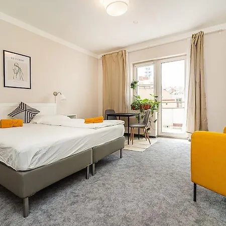 Cosy With Terrace By Tram Prag